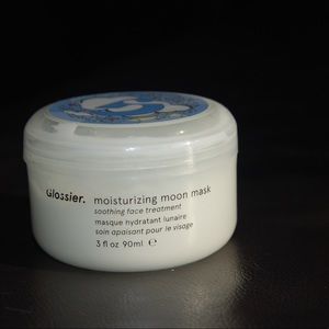 New Glossier Moisturizing Moon Mask